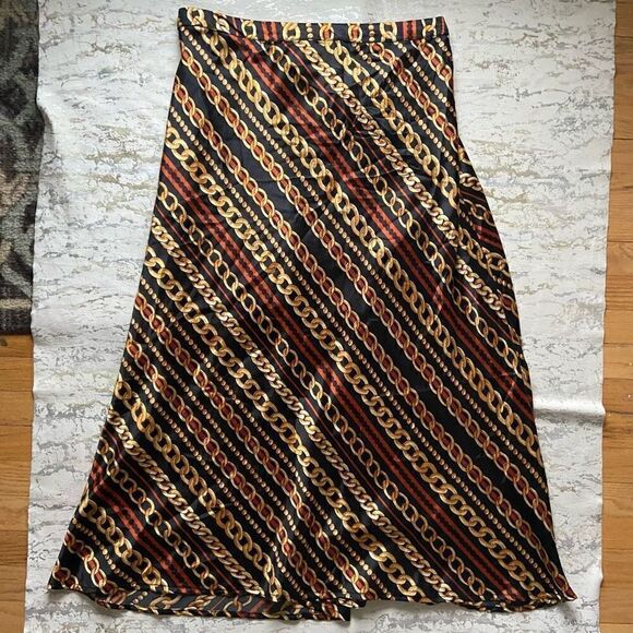 Ashley Stewart Silky Chain Print MIDI Skirt - Picture 9 of 12